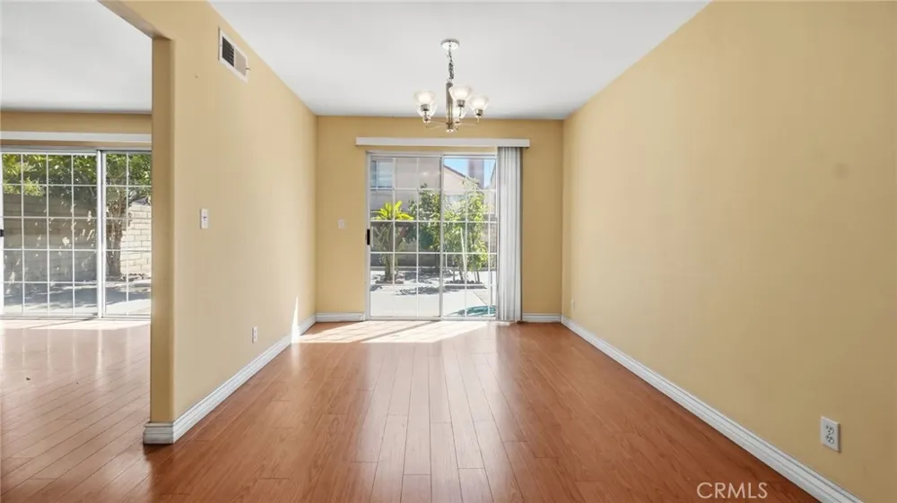 7432 Bellingham Ave North Hollywood, CA 91605