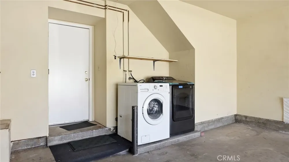 7432 Bellingham Ave North Hollywood, CA 91605