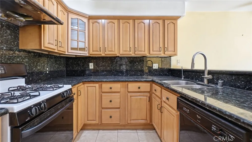 7432 Bellingham Ave North Hollywood, CA 91605