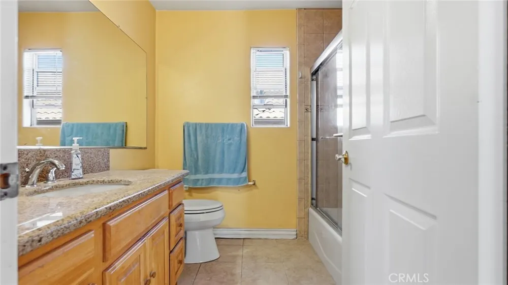 7432 Bellingham Ave North Hollywood, CA 91605