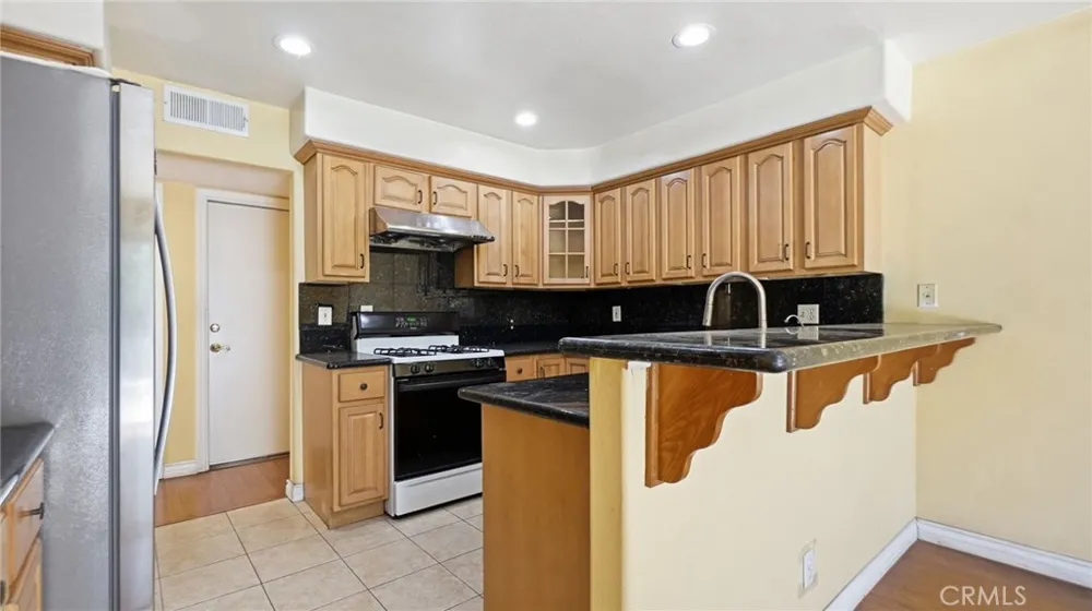 7432 Bellingham Ave North Hollywood, CA 91605