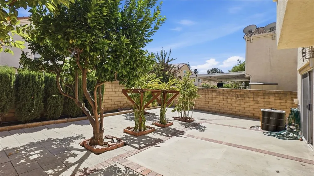 7432 Bellingham Ave North Hollywood, CA 91605