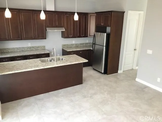 1810 Pomona Avenue Costa Mesa, CA 92627