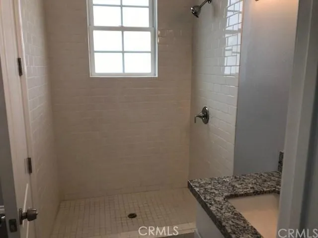 1810 Pomona Avenue Costa Mesa, CA 92627