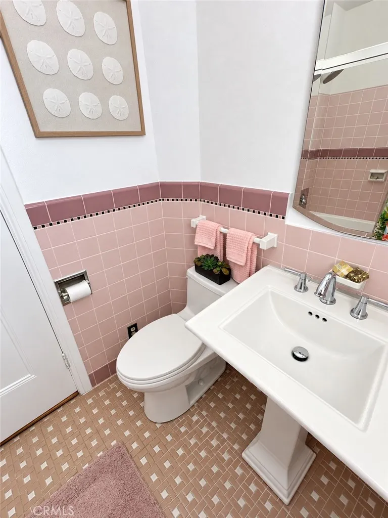 800 E Ocean #1203 Long Beach, CA 90802