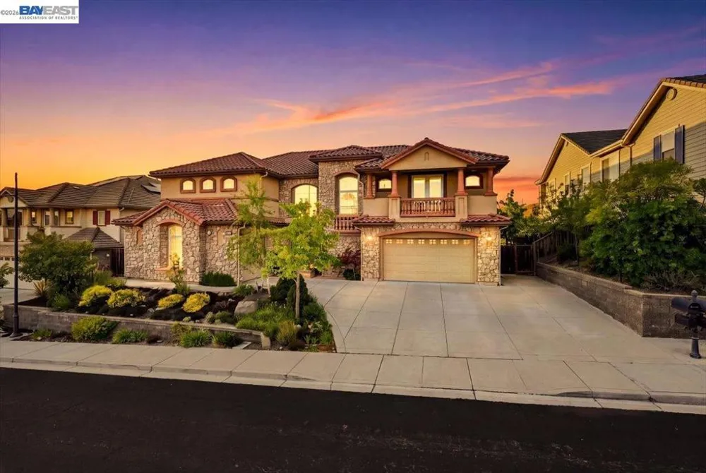 2851 E Cog Hill Ter Dublin, CA 94568