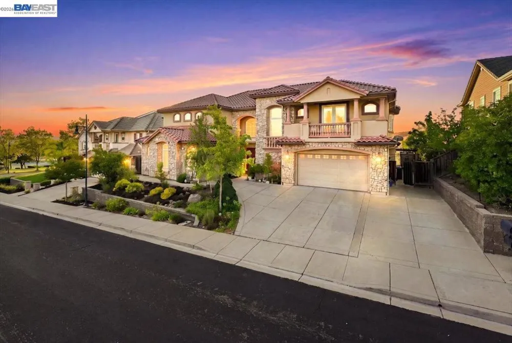 2851 E Cog Hill Ter Dublin, CA 94568