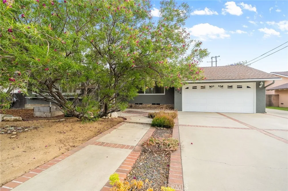 464 Cinderella Drive Claremont, CA 91711