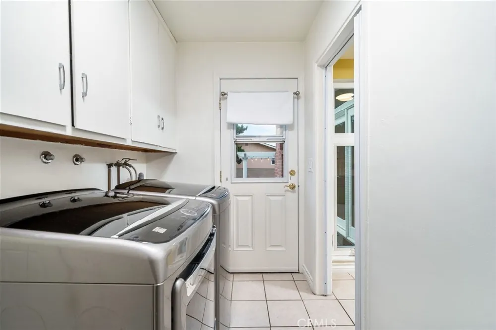 464 Cinderella Drive Claremont, CA 91711