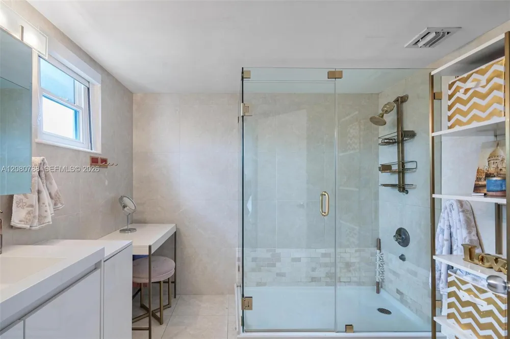 1775 Washington Ave #6E Miami Beach, FL 33139