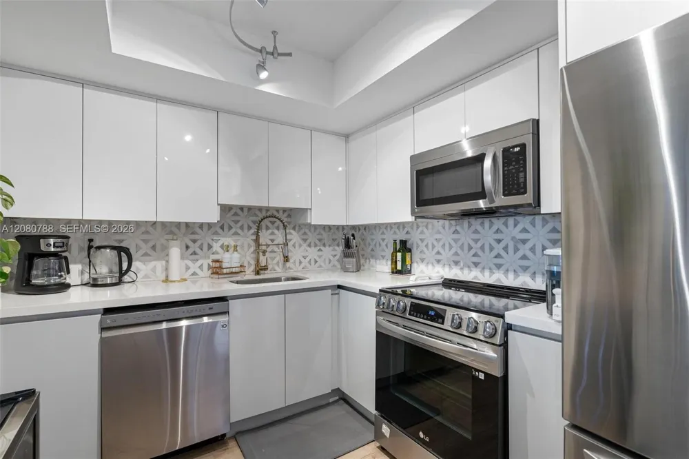 1775 Washington Ave #6E Miami Beach, FL 33139