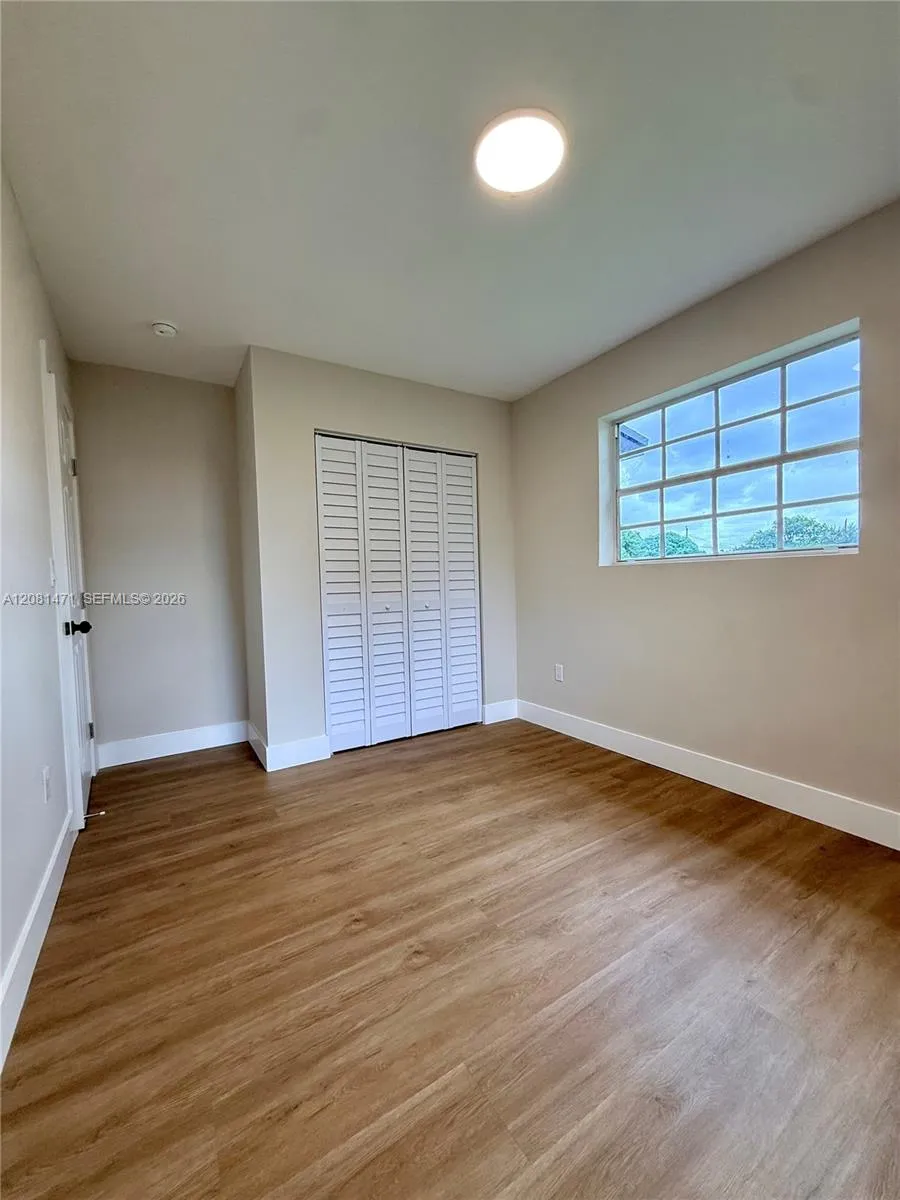 21002 NW 34th Ct Miami Gardens, FL 33056