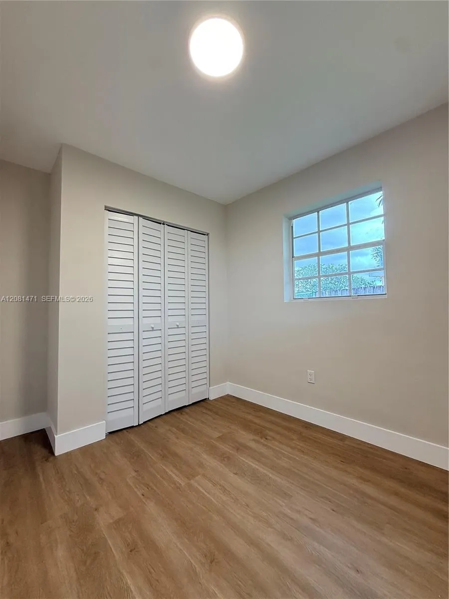 21002 NW 34th Ct Miami Gardens, FL 33056