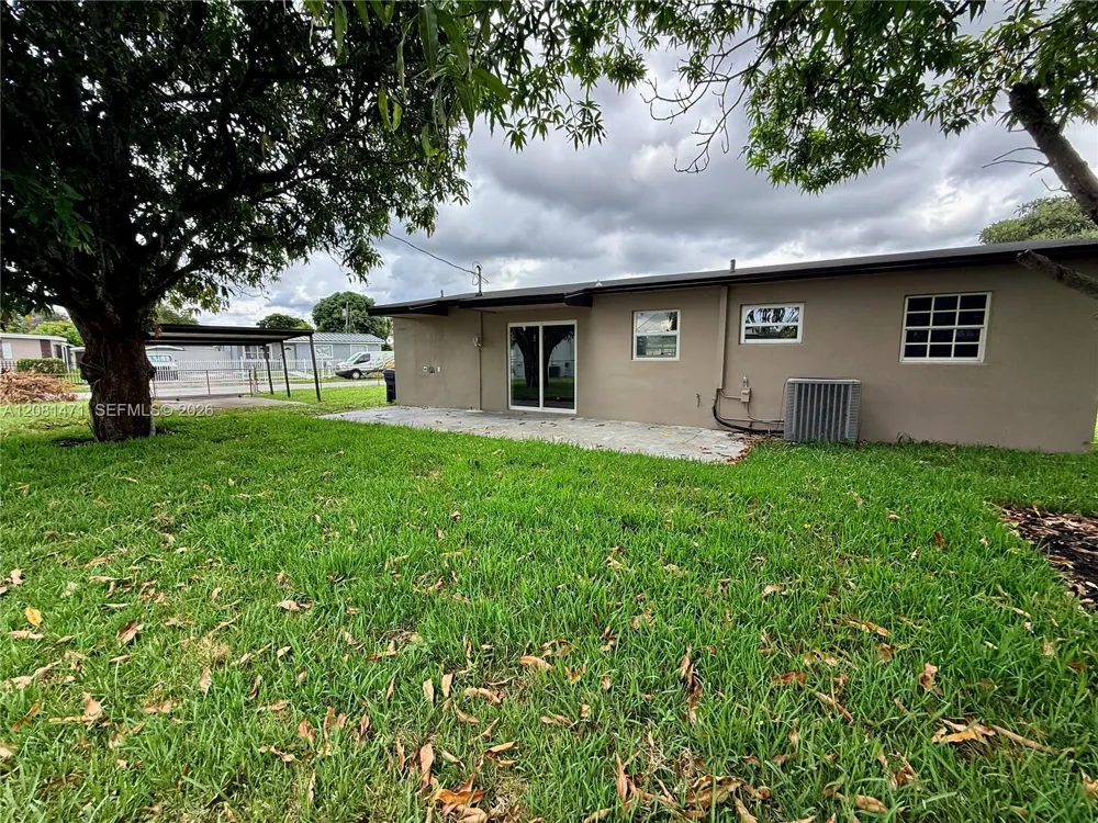21002 NW 34th Ct Miami Gardens, FL 33056