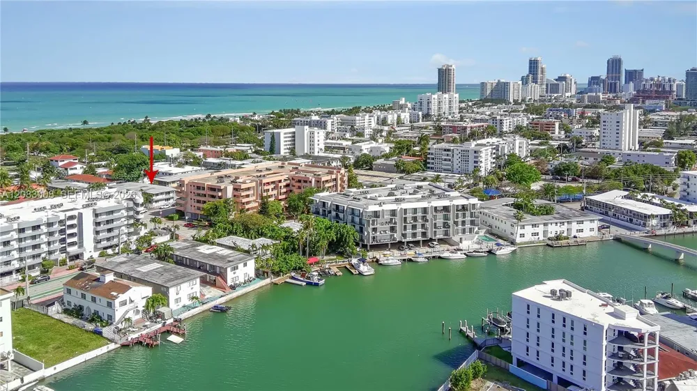 8129 Abbott Ave #10 Miami Beach, FL 33141