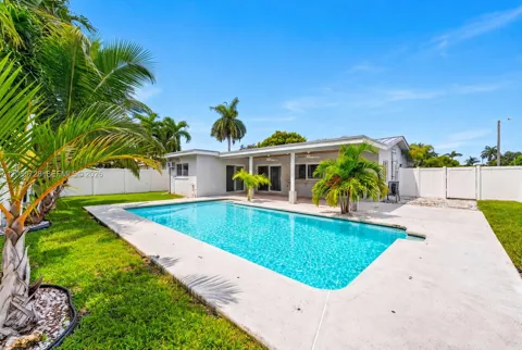4490 NW 19th Way