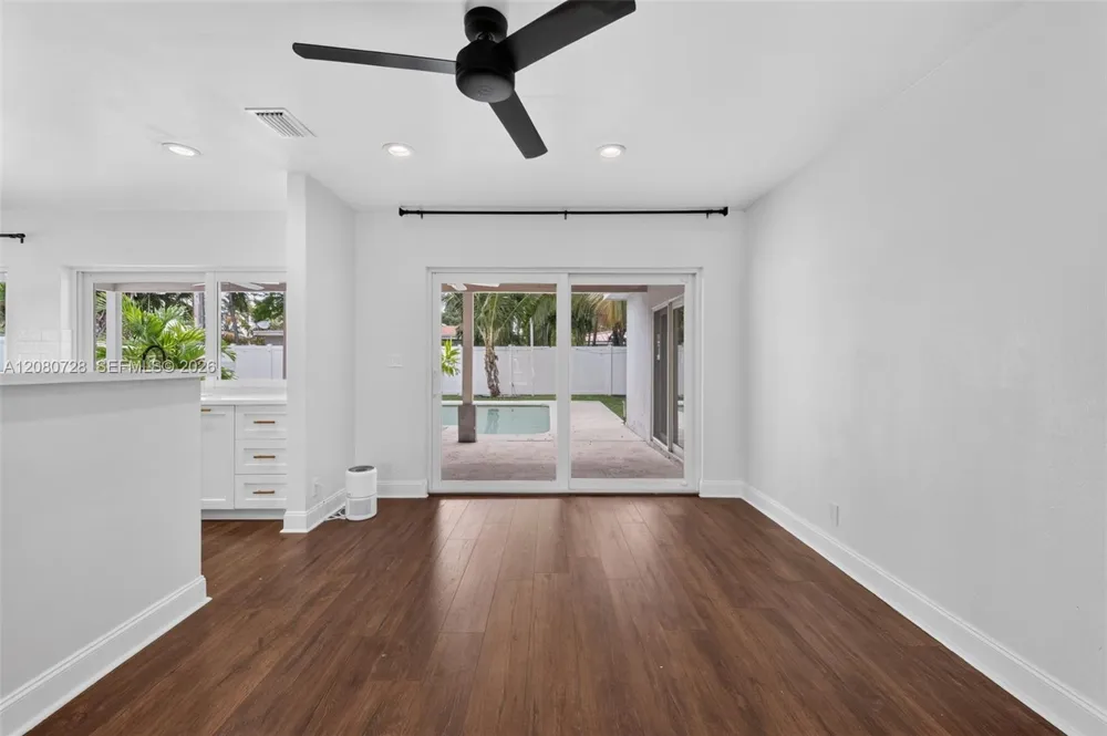 4490 NW 19th Way Oakland Park, FL 33309