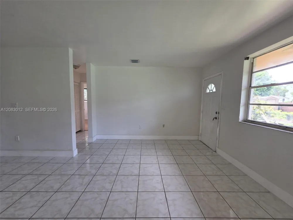4730 NW 23rd Ave #B Miami, FL 33142