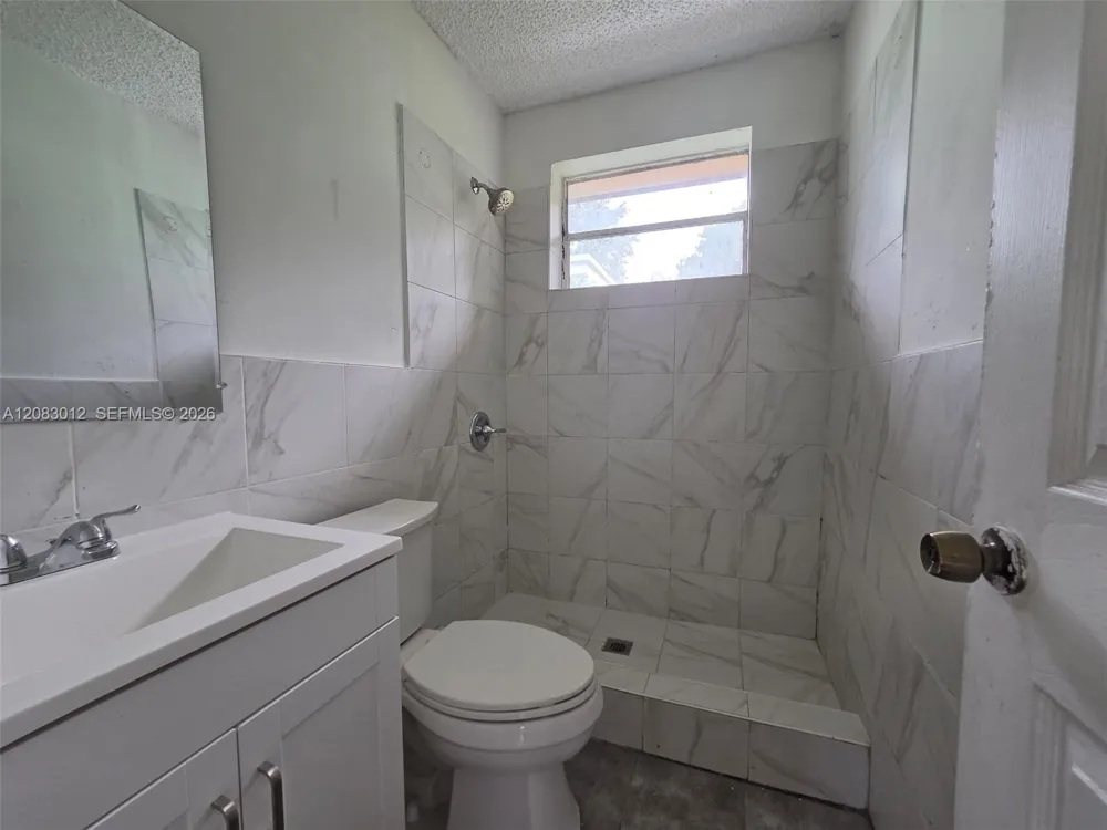 4730 NW 23rd Ave #B Miami, FL 33142