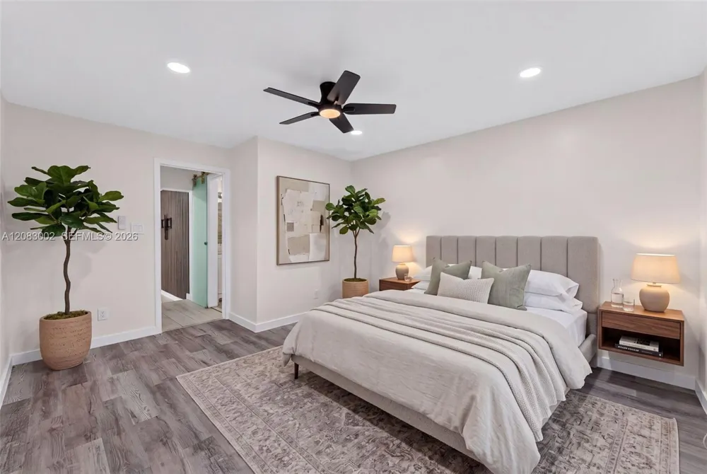 1664 SW 28th Ave Fort Lauderdale, FL 33312