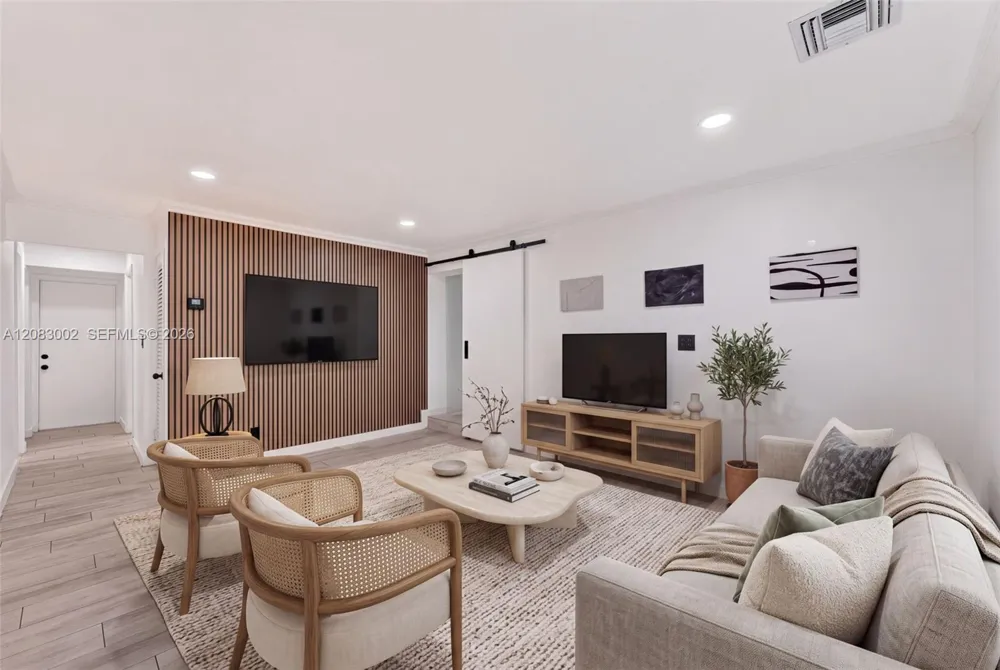 1664 SW 28th Ave Fort Lauderdale, FL 33312