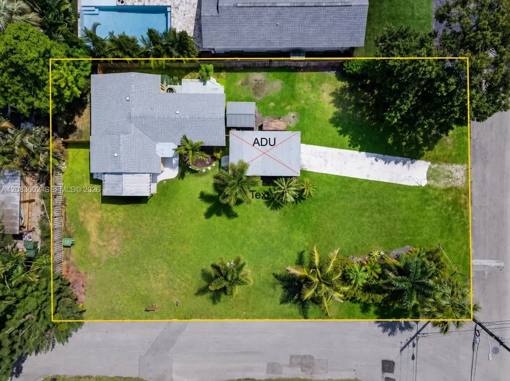 1664 SW 28th Ave Fort Lauderdale, FL 33312