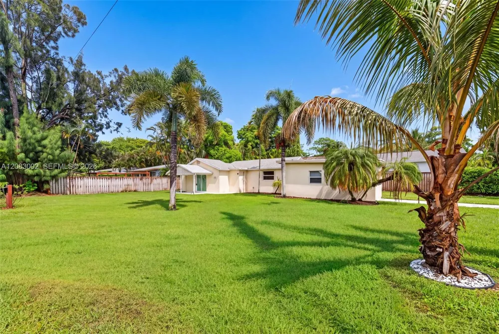 1664 SW 28th Ave Fort Lauderdale, FL 33312