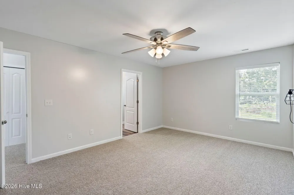 1102 Farmhouse Lane Jacksonville, NC 28546