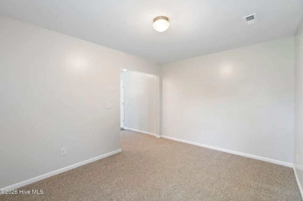 1102 Farmhouse Lane Jacksonville, NC 28546