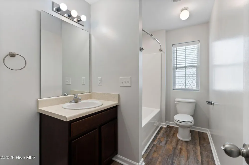 1102 Farmhouse Lane Jacksonville, NC 28546