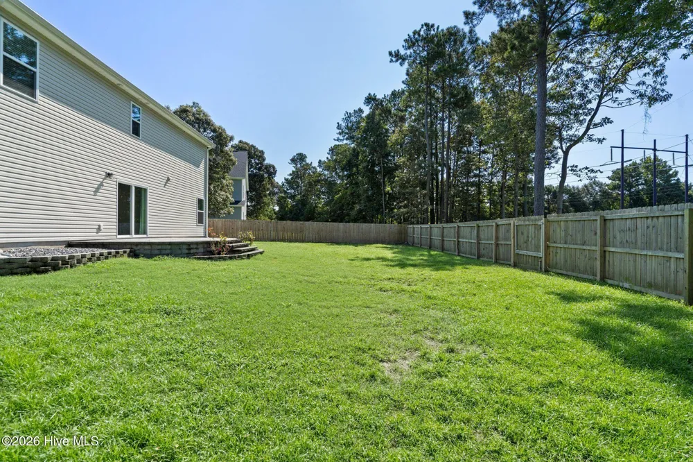 1102 Farmhouse Lane Jacksonville, NC 28546