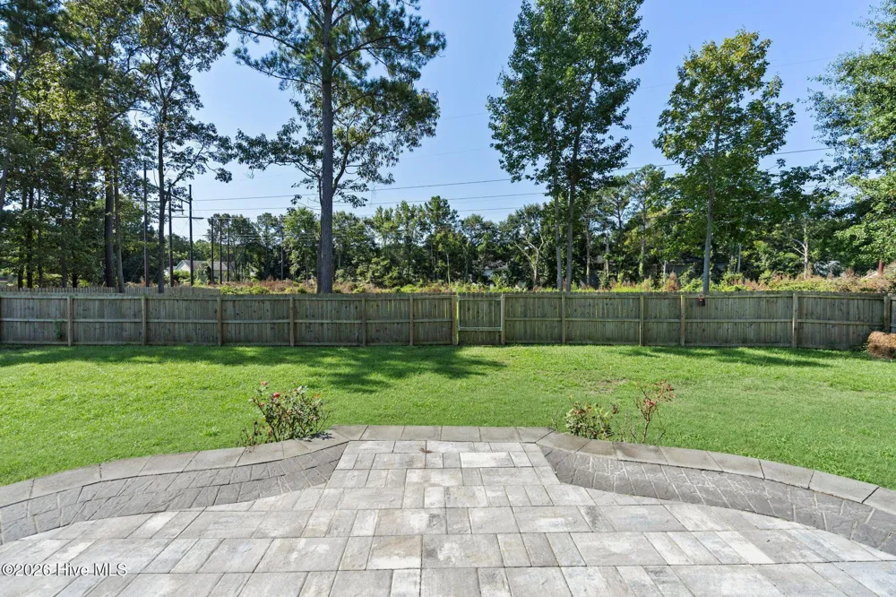 1102 Farmhouse Lane Jacksonville, NC 28546