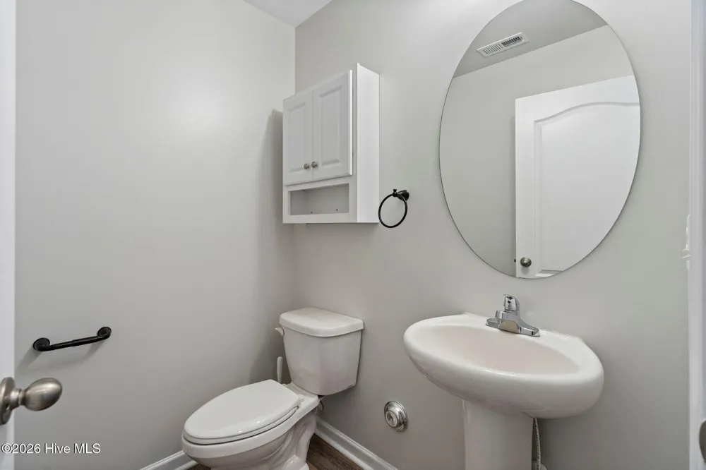 1102 Farmhouse Lane Jacksonville, NC 28546