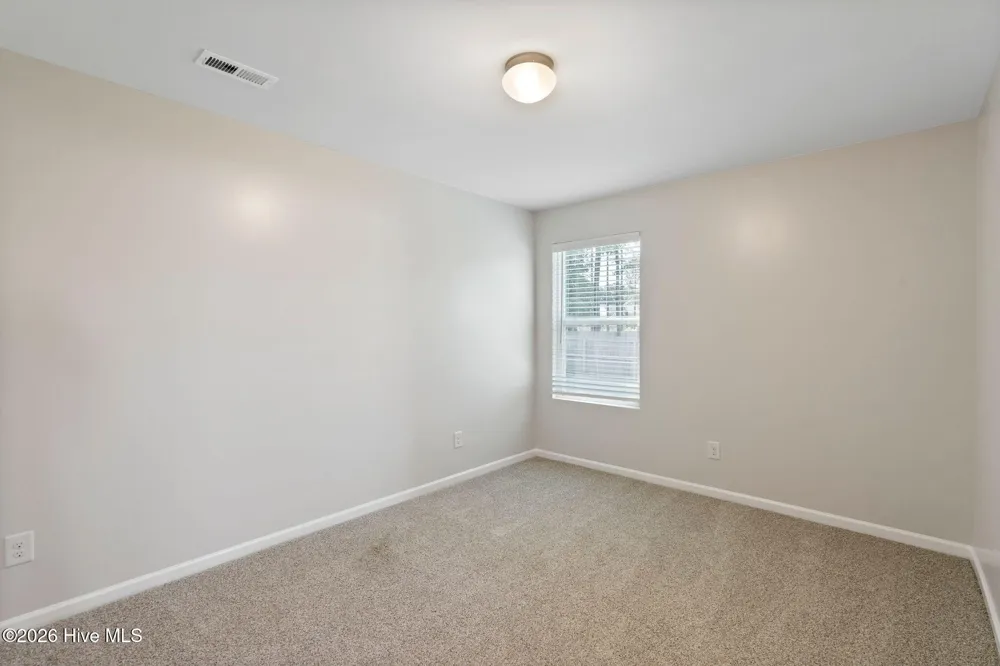 1102 Farmhouse Lane Jacksonville, NC 28546