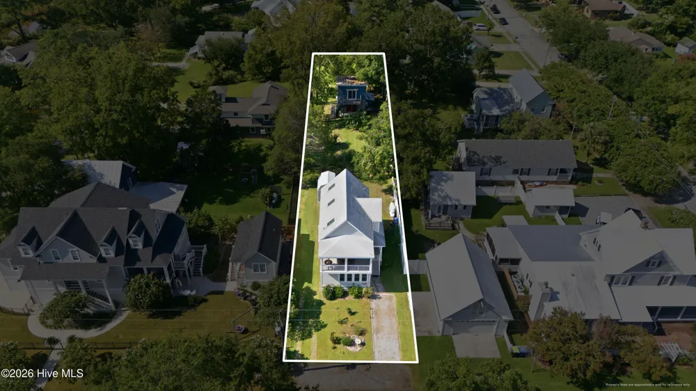 619 First Avenue Oriental, NC 28571