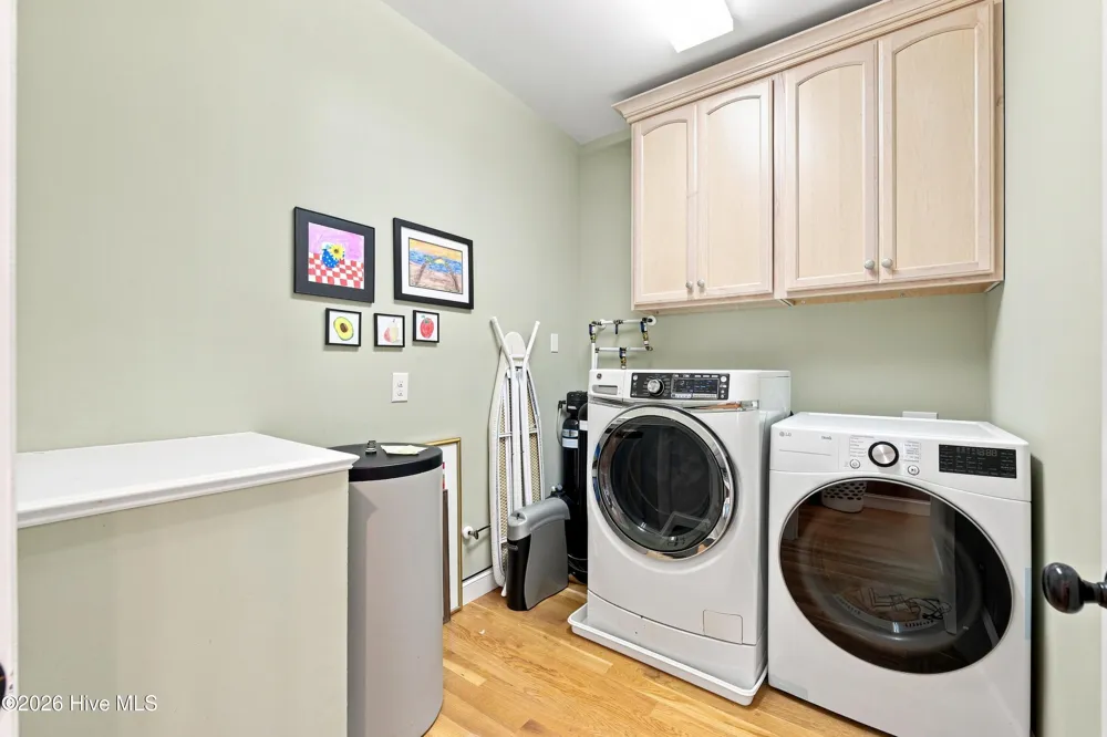 619 First Avenue Oriental, NC 28571