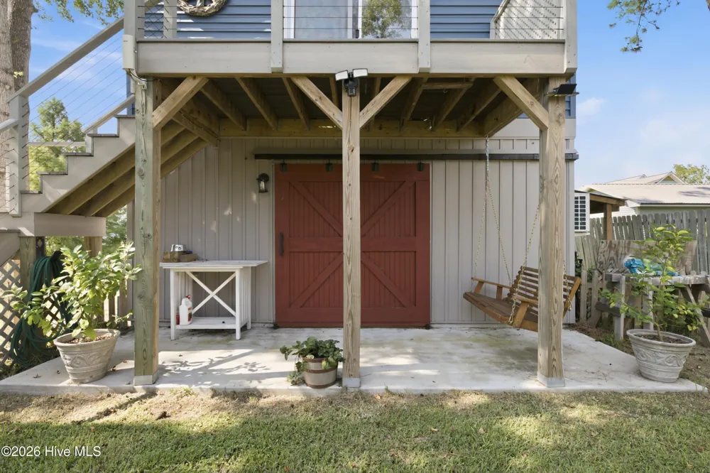 619 First Avenue Oriental, NC 28571