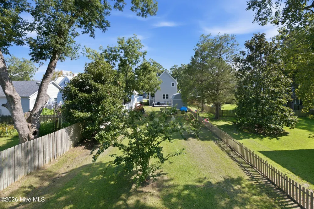 619 First Avenue Oriental, NC 28571