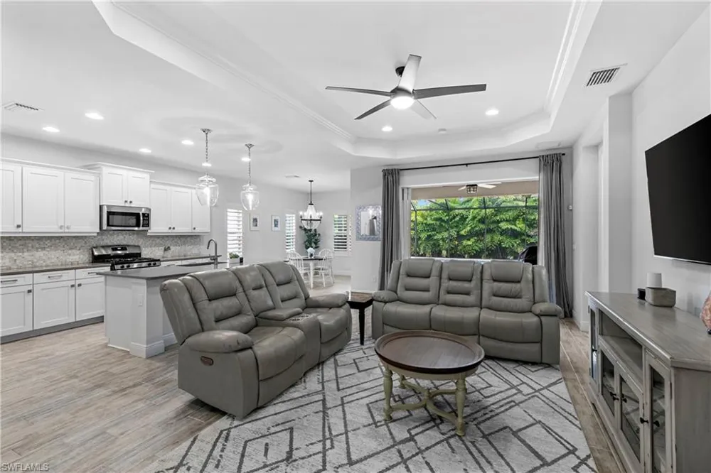 19763 Coconut Harbor Circle Fort Myers, FL 33908