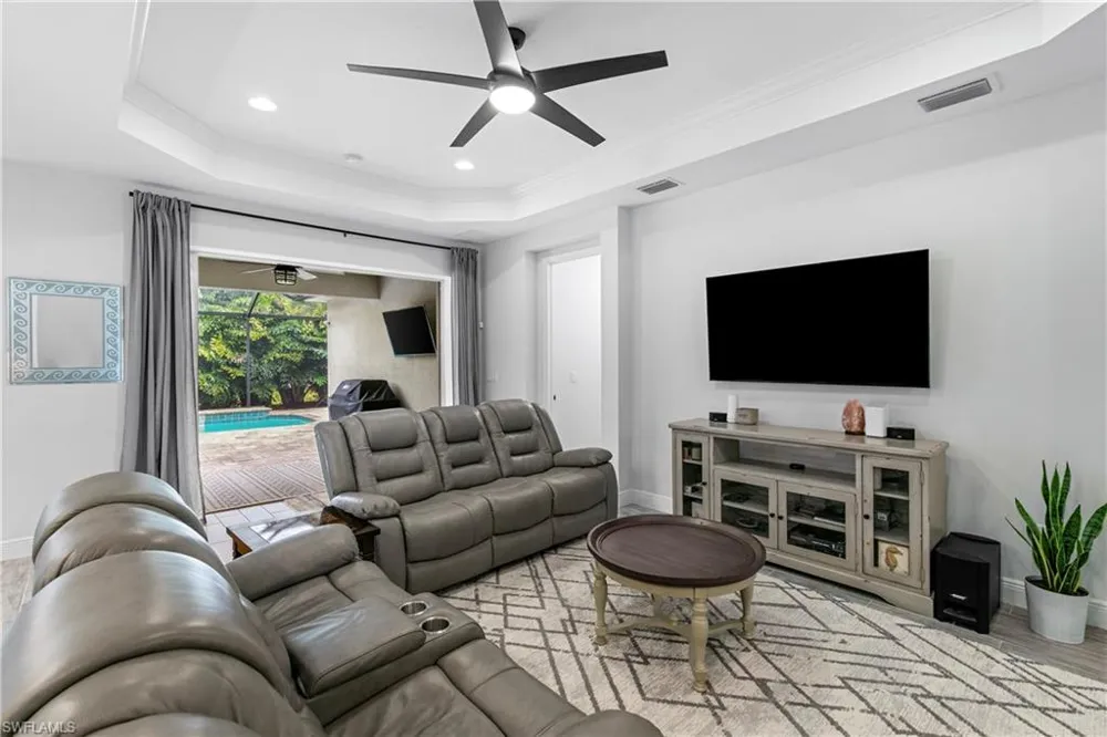 19763 Coconut Harbor Circle Fort Myers, FL 33908