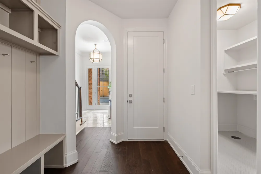 1208B Hawkins St Nashville, TN 37203