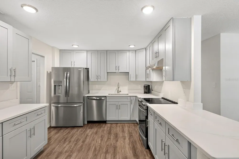 125 HERBERT STREET Auburndale, FL 33823