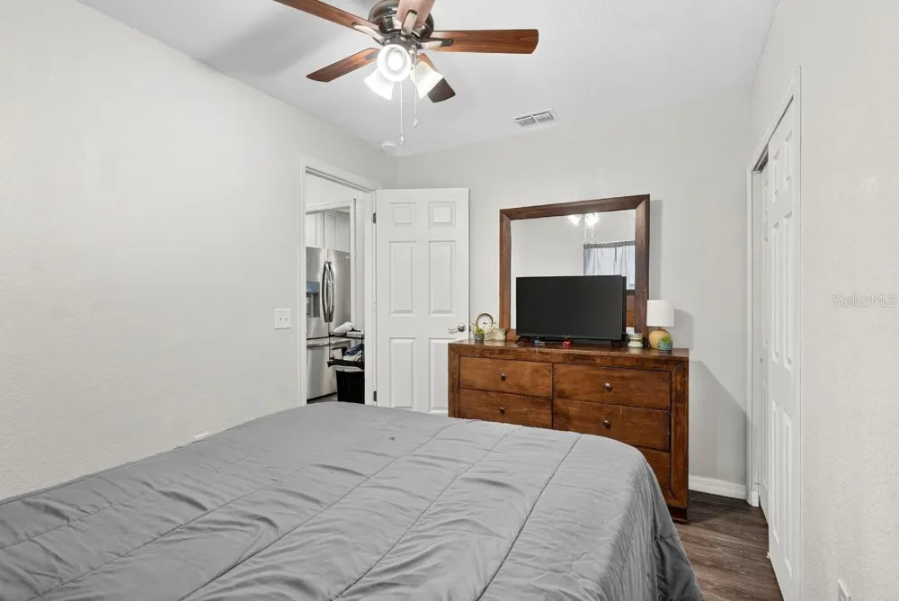 125 HERBERT STREET Auburndale, FL 33823