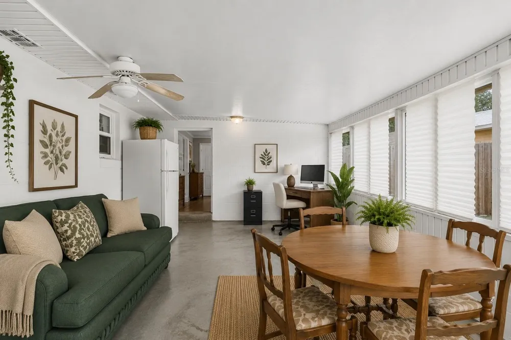 125 HERBERT STREET Auburndale, FL 33823