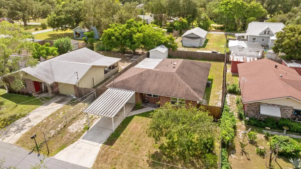 125 HERBERT STREET Auburndale, FL 33823