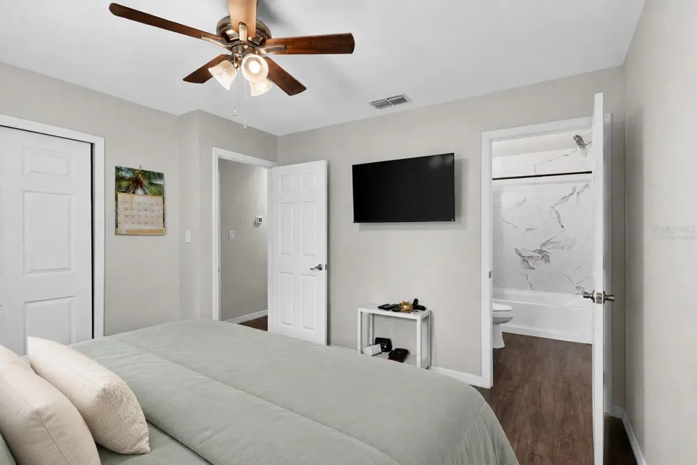 125 HERBERT STREET Auburndale, FL 33823