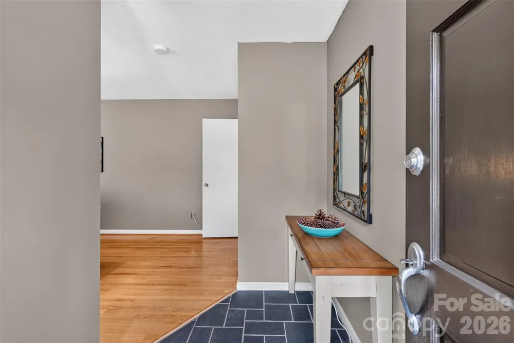 7 Mountainbrook Road Asheville, NC 28805