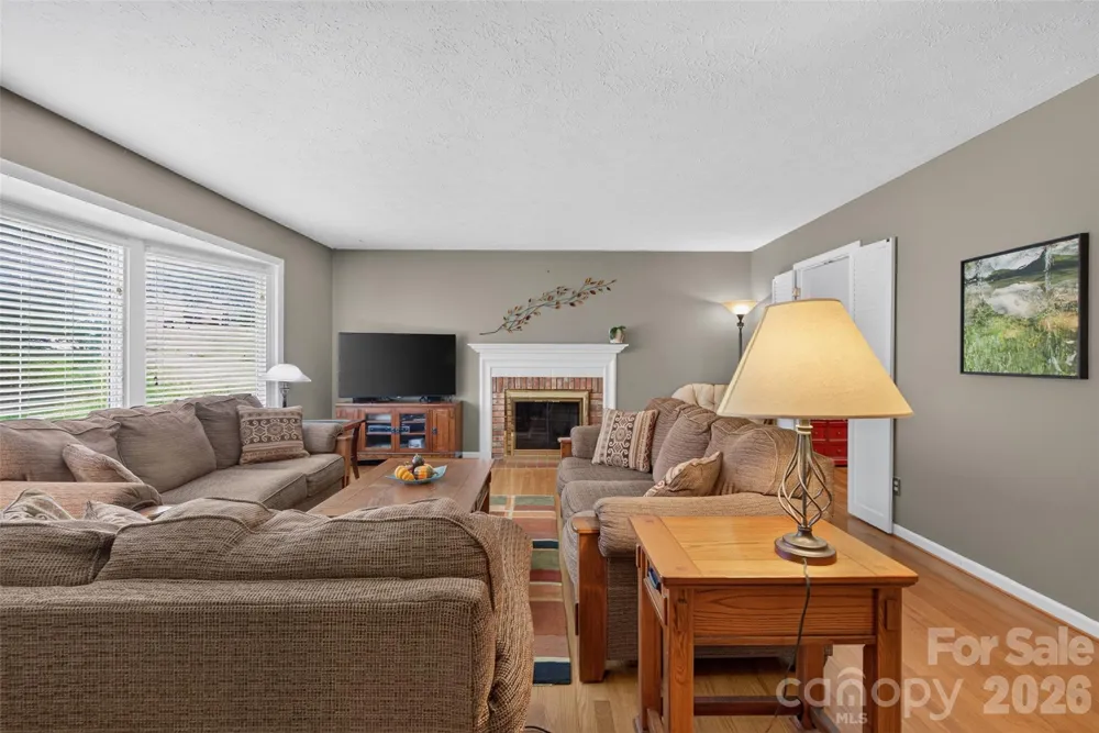 7 Mountainbrook Road Asheville, NC 28805