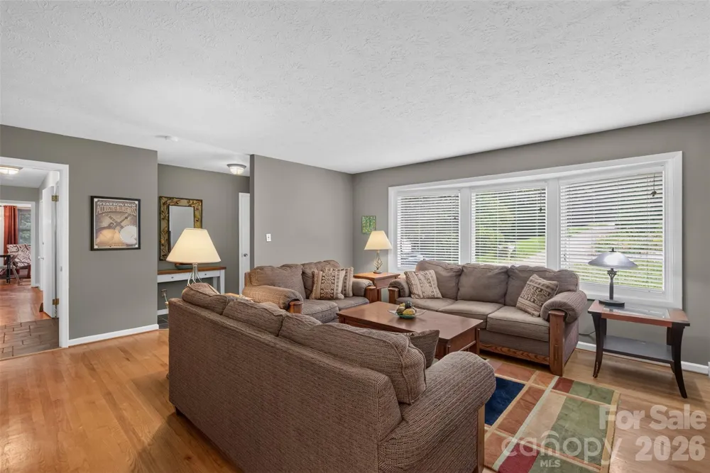 7 Mountainbrook Road Asheville, NC 28805