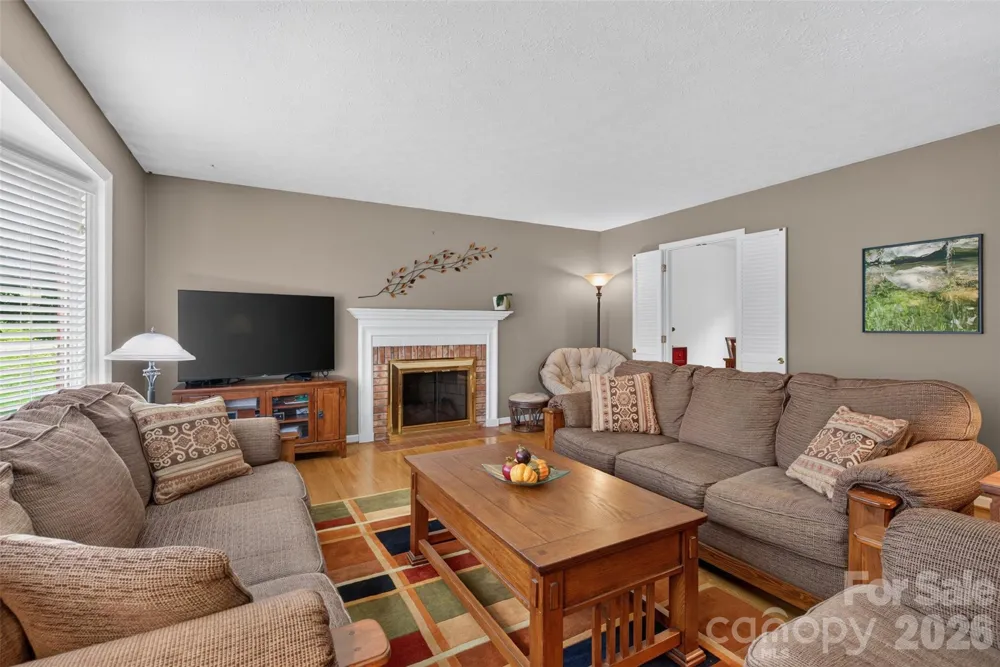 7 Mountainbrook Road Asheville, NC 28805